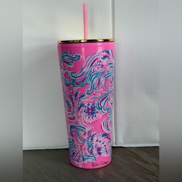 Lilly Pulitzer Other - Gently used Lilly Pulitzer 24 oz straw tumbler jellyfish pink purple